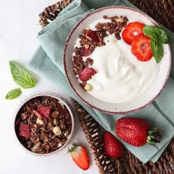 گرانولا شکلاتی