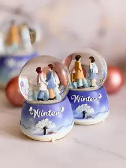 گوی موزیکال دختر و پسر زمستونی