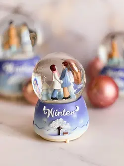 گوی موزیکال دختر و پسر زمستونی