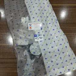 شیشه بالابر برقی در عقب چپ تارا سوکت مستطیلی ایساکو 1011004399