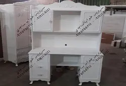 کتابخانه و میزتحریر