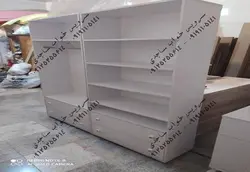 کتابخانه و میزتحریر