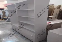 کتابخانه و میزتحریر