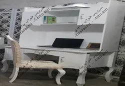 کتابخانه و میزتحریر