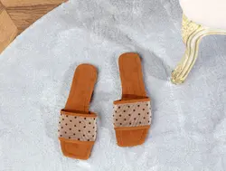 دمپایی زنانه مادام کوکو آمیت، ژوئن مادام کوکو