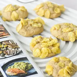 کوکی گردو و کورن فلکس