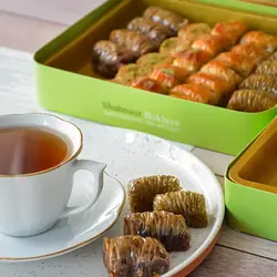 باقلوا با مغز بادام هندی