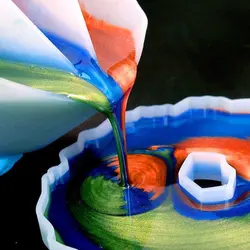 بشر سیلیکونی آبستره