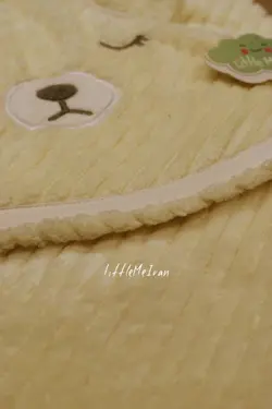 پتو دور پیچ کلاه دار مخمل کبریتی little me طرح خرس خوابالو