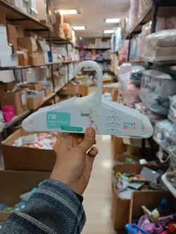 رخت اویز پلاستیکی