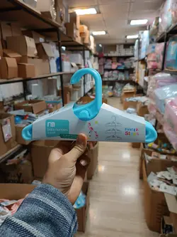 رخت اویز پلاستیکی