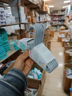 رخت اویز پلاستیکی