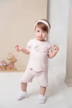 بلوز آستین کوتاه فانتزی دخترانه طرح ویولت دانالو DANALOO