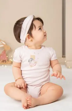 بلوز آستین کوتاه فانتزی دخترانه طرح ویولت دانالو DANALOO