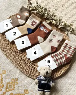 جوراب داخل كركي خرس و بلوط