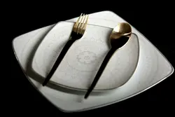 سرویس چینی ثریا گرد چینی اصفهان لورین کد 2070