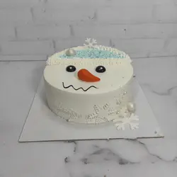 کیک آدم برفی کوچک