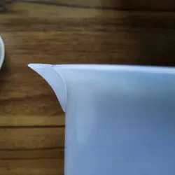 بشر پلاستیکی دسته دار 2 لیتری