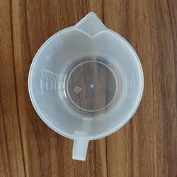 بشر پلاستیکی دسته دار نیم لیتری