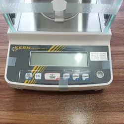 ترازو آزمایشگاهی KERN ABJ 220-4NM