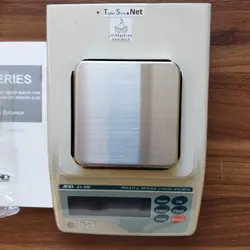 ترازوی آزمایشگاهی AND GF600