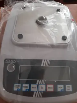 ترازوی آزمایشگاهی KERN PFB300-3