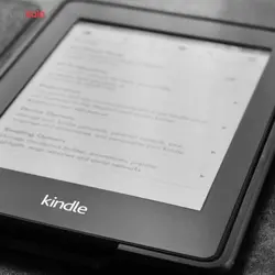 کتاب‌خوان آمازون مدل Kindle نسل هشتم همراه با کاور – ظرفیت 4 گیگابایت