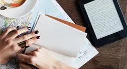 کتاب خوان آمازون مدل Kindle Paperwhite نسل هفتم همراه با کاور هوشمند کمان رایانه – ظرفیت 4 گیگابایت