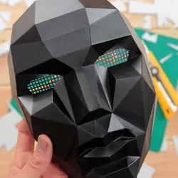 ماسک ایفای نقش پرچمدار سریال بازی مرکب