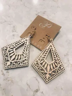 گوشواره چوبی طرح لوزی