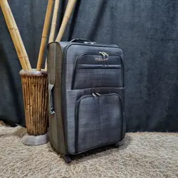 چمدان بزرگ پاریس