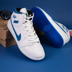 کفش مردانه سفید قرمز سفید آبی Nike Air Jordan