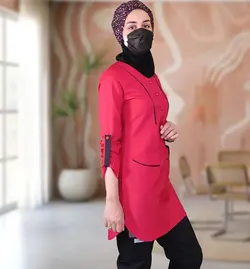 اسکراب پزشکی زنانه مدل Sun85 – رنگ قرمز/شلوارمشکی