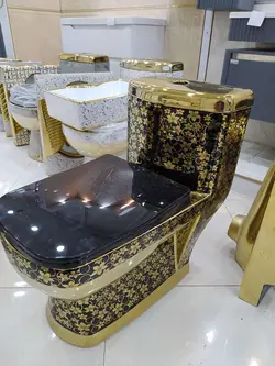 توالت فرنگی مشکی طلایی