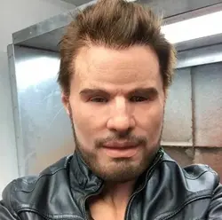 ماسک سیلیکونی طبیعی جوان (زن و مرد)