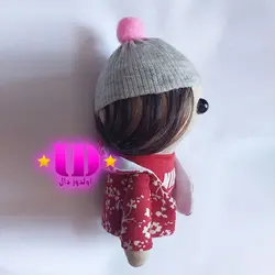 عروسک روسی سویشرت دار قرمز 15 سانتی