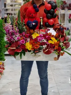 باکس گل تولد و مناسبتی 77