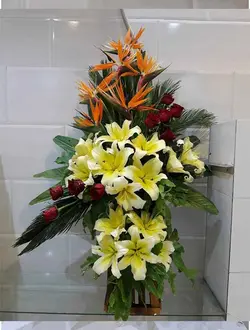 سبد گل افتتاحیه و مناسبتی 52