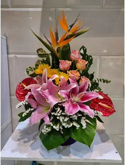 سبد گل افتتاحیه و مناسبتی 37