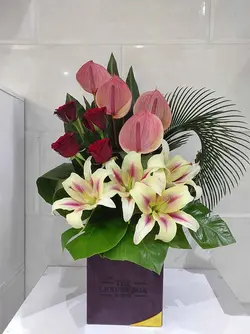 باکس گل تولد و مناسبتی 8