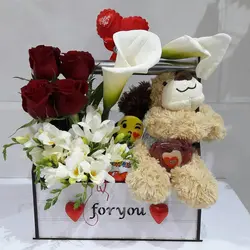 باکس گل باشکلات و عروسک 17