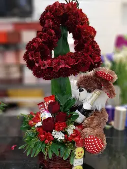 باکس گل باشکلات و عروسک 10