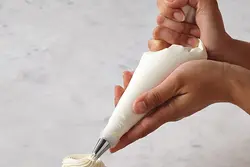 قیف یکبار مصرف متوسط