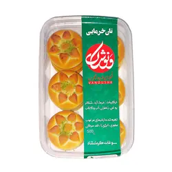 کلوچه خرمایی پسته ای ونوشک
