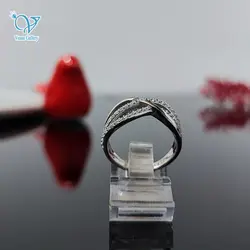 انگشتر نقره دخترانه ظریف طرح جواهر