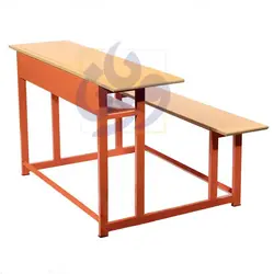 میز و نیمکت دو نفره ساده متصل به هم کد B016