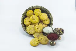 شیرینی برنجی نارگیلی 400 گرمی ویونا