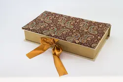 گز لقمه 32درصد پسته 300 گرمی جعبه ترمه (خلالی)ویونا