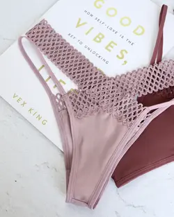 شورت بکلس مدل قلاب بافی کد ۸۵۴