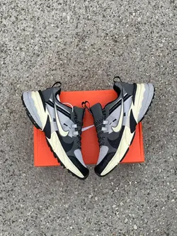 کفش اسپرت مردانه برند نایک مدل V2k run کد 100060